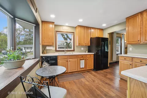 238 1st St, Cary, IL 60013 photo 10