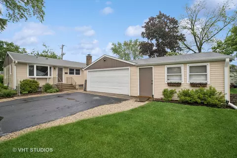 238 1st St, Cary, IL 60013 photo 3