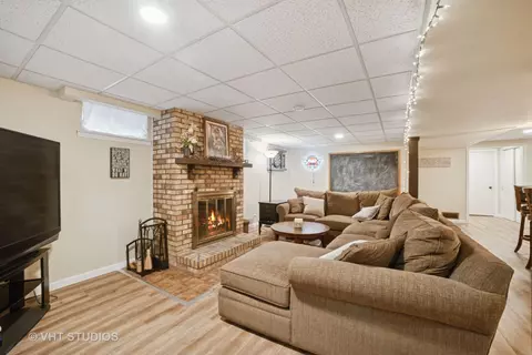 238 1st St, Cary, IL 60013 photo 14