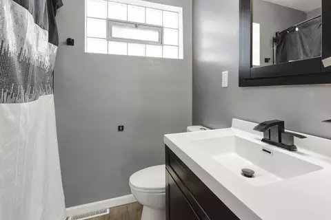Bath - 8639 Plainfield Rd, Lyons, IL 60534 photo 1 of 1