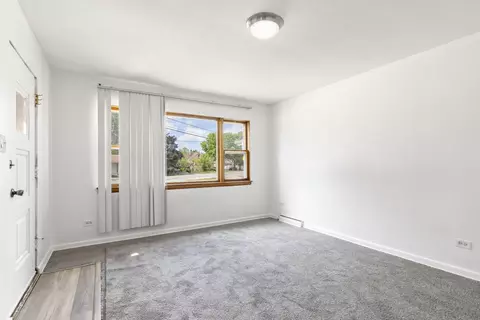 Living - 8639 Plainfield Rd, Lyons, IL 60534 photo 4 of 5