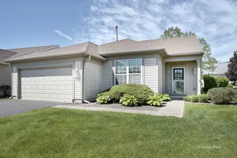 11315 Nelson Dr, Huntley, IL 60142