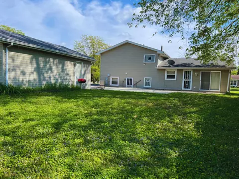 Exterior - 4156 S Sumter Dr, Matteson, IL 60443 photo 2 of 5