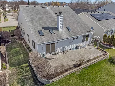13913 S Tamarack Dr, Plainfield, IL 60544 photo 3