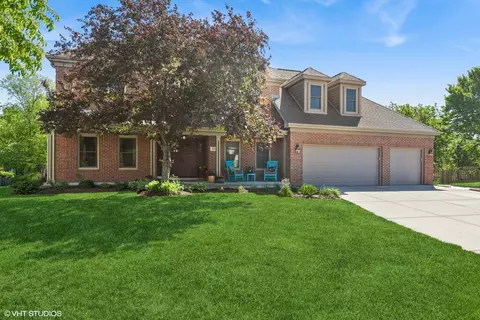 551 Salceda Ln, Mundelein, IL 60060