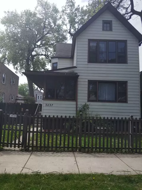 3237 W 64th Pl, Chicago, IL 60629