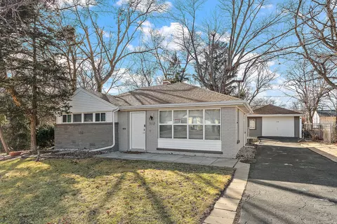 318 Neola St, Park Forest, IL 60466