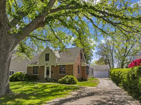 615 Hillside Rd, Glenview, IL 60025 photo 1
