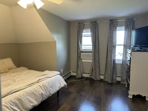 Bedroom - 514 E High St, Morrison, IL 61270 photo 2 of 2