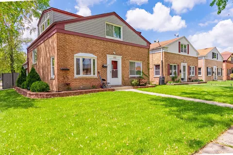 162 Linden Ave, Bellwood, IL 60104