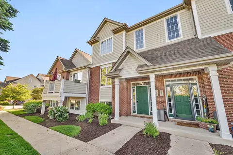 15810 Scotsglen Rd, Orland Park, IL 60462