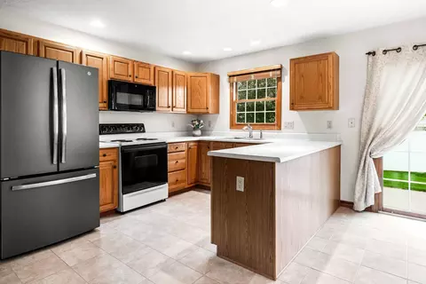 211 Field Dr, Normal, IL 61761 photo 9