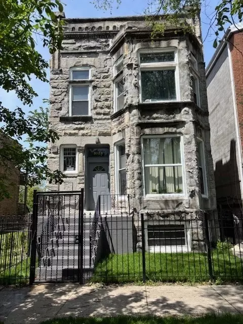 3320 W Monroe St, Chicago, IL 60624