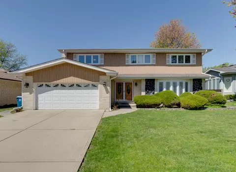 402 S Helena Ave, Mount Prospect, IL 60056