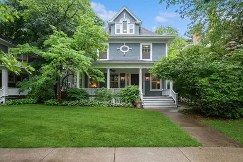 1040 Michigan Ave, Evanston, IL 60202
