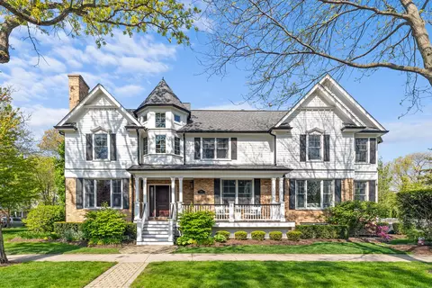 1100 Forest Ave, Wilmette, IL 60091