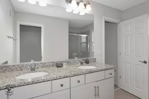 Bath - 855 Simpson Ave, Elburn, IL 60119 photo 1 of 3