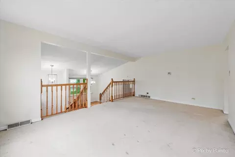 2302 Birch Ln, Rolling Meadows, IL 60008 photo 9