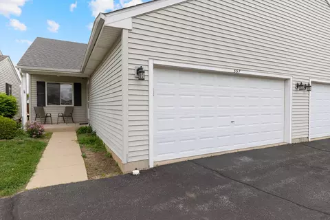 557 Sandy Ct, Harvard, IL 60033