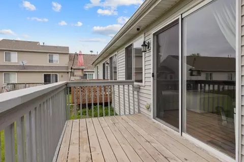 Exterior - 557 Sandy Ct, Harvard, IL 60033 photo 2 of 3