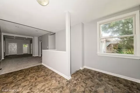 Entry Way - 1505 E 76th Pl, Chicago, IL 60619 photo 1 of 2