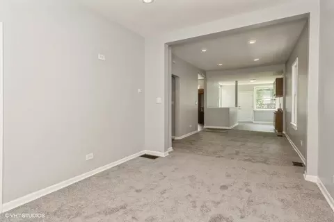 Living - 1505 E 76th Pl, Chicago, IL 60619 photo 2 of 3
