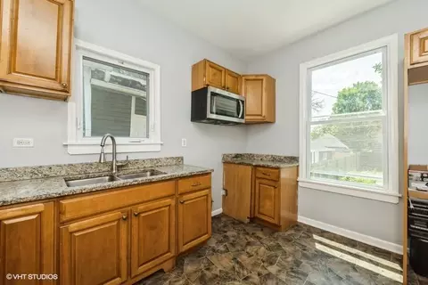 Kitchen - 1505 E 76th Pl, Chicago, IL 60619 photo 2 of 3