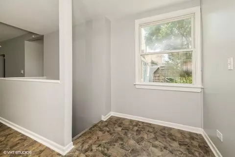 Entry Way - 1505 E 76th Pl, Chicago, IL 60619 photo 2 of 2