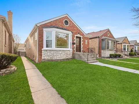 2934 Maple Ave, Berwyn, IL 60402