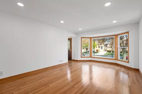 2934 Maple Ave, Berwyn, IL 60402 photo 4