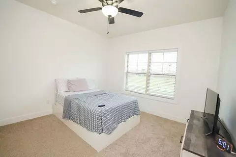 Bedroom - 1905 Glenbridge Rd, Bloomington, IL 61704 photo 5 of 6
