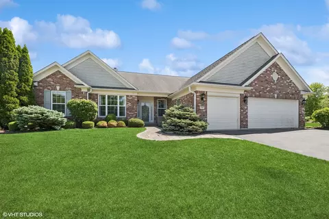 13881 Traverse Ct, Huntley, IL 60142
