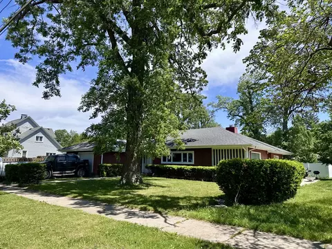 316 Guthrie St, Ottawa, IL 61350