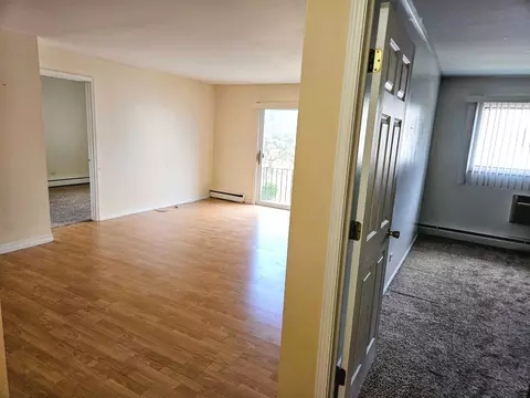 8928 Steven Dr #2F, Des Plaines, IL 60016 photo 3