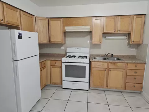 8928 Steven Dr #2F, Des Plaines, IL 60016 photo 6