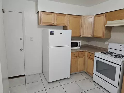 8928 Steven Dr #2F, Des Plaines, IL 60016 photo 7