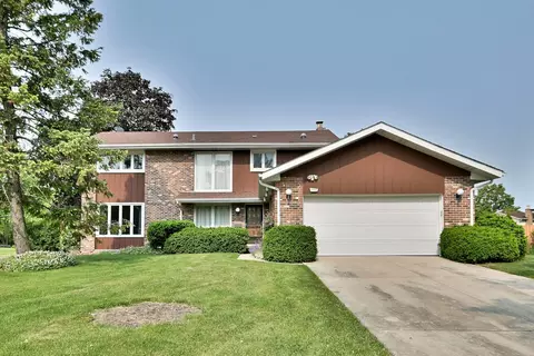 1648 S Prospect St, Wheaton, IL 60189