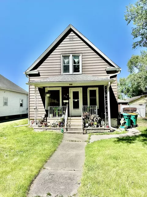 210 N Colorado Ave, Streator, IL 61364