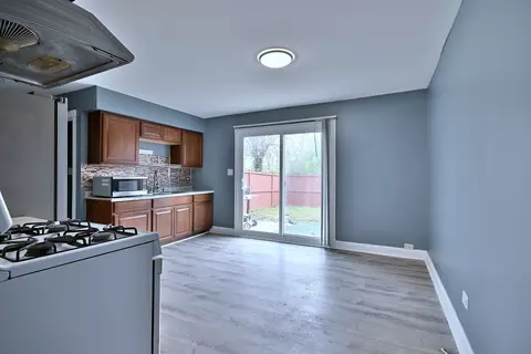 862 Colonial Dr #F, Wheeling, IL 60090 photo 5