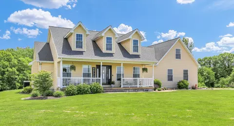1228 N County Road 530 E Rd, Tuscola, IL 61953