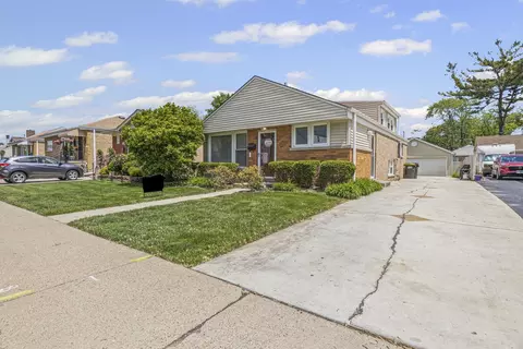 4061 Wesley Ter, Schiller Park, IL 60176