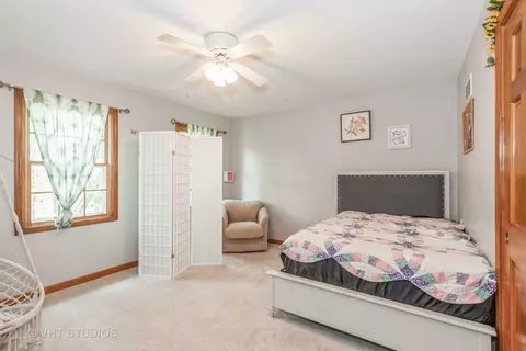 1634 Ithaca Dr, Naperville, IL 60565 photo 21