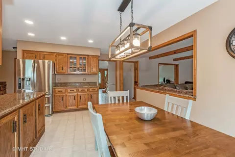 1634 Ithaca Dr, Naperville, IL 60565 photo 7