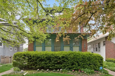 1431 Noyes St, Evanston, IL 60201