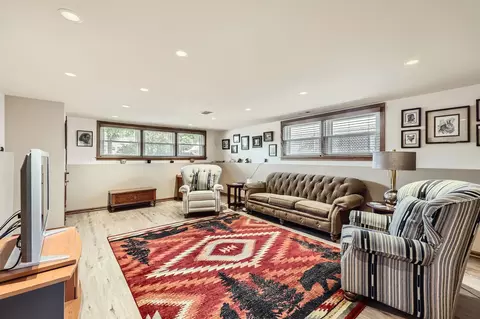Living - 2080 Fox Ln, Des Plaines, IL 60018 photo 2 of 2