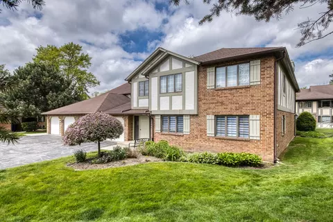 13206 N Country Club Ct #1A, Palos Heights, IL 60463