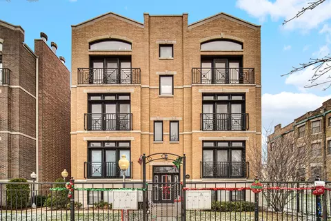 4450 S King Dr #2S, Chicago, IL 60653