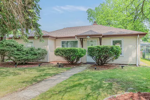 2315 Gilboa Ave, Zion, IL 60099