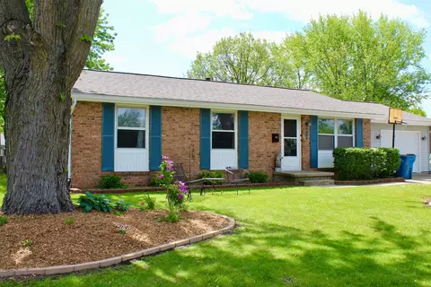 818 Edwin Dr, Bourbonnais, IL 60914