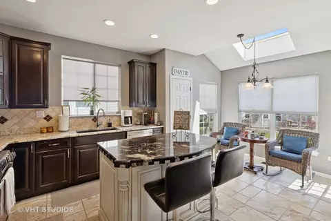 Kitchen - 1117 Pine Valley Ct, Elgin, IL 60124 photo 3 of 6